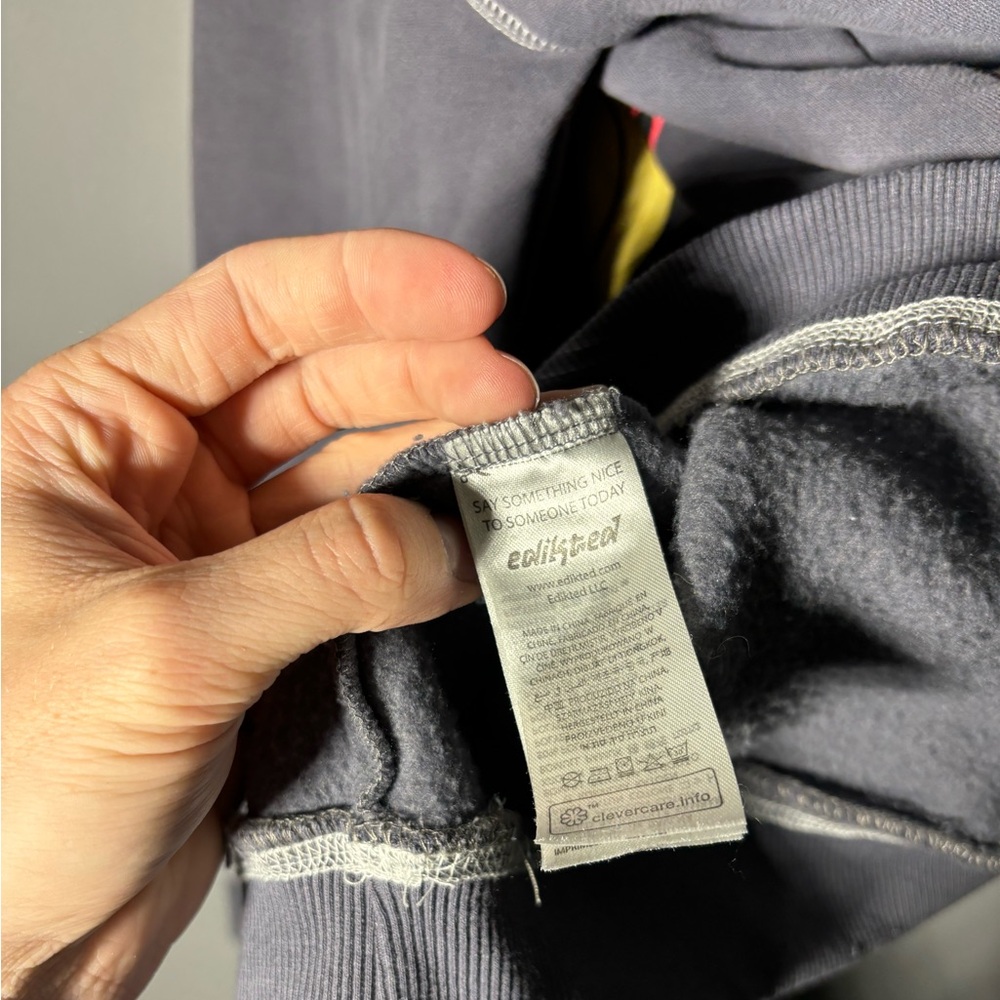 Edikted Take Time for Yourself Crewneck Sweatshirt Size Medium - Picture 4 of 4